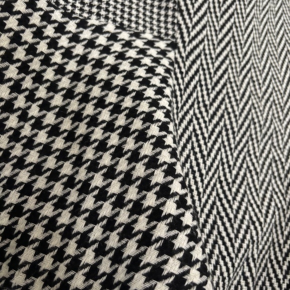 Ann Taylor Tulip Flare Hem Houndstooth Skirt Size 6 - Picture 2 of 3